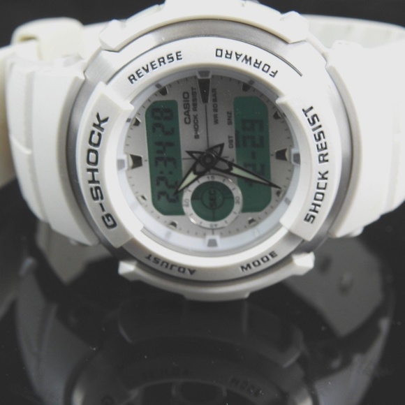Casio G-Shock Standard G-Spike G-300LV White Watch - Picture 5 of 8